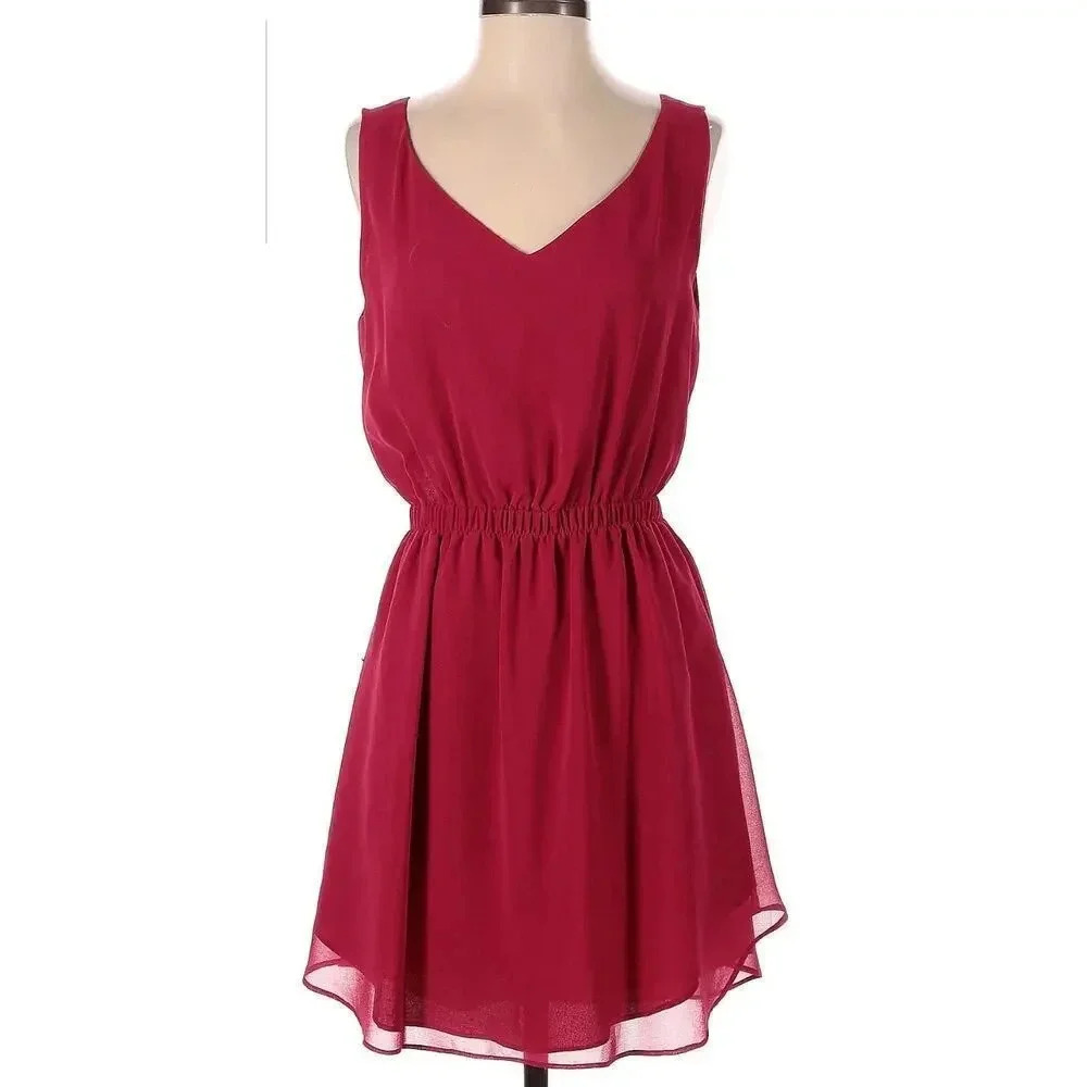 BCBGeneration casual sleeveless above the knee dress. Size medium